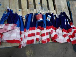 lot 115 image: Patriotic Lot...