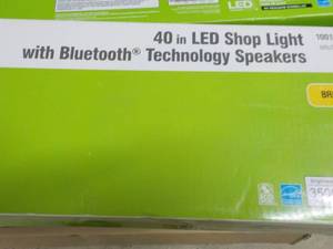 lot 185 image: 40 LED Bright White Shop Light wit...