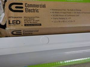lot 189 image: Commercial Electric LED 4 ft Bright...