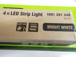 lot 197 image: Commercial Electric LED 4 ft Bright...