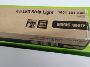 lot 199 image: Commercial Electric LED 4 ft Bright...