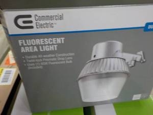lot 206 image: Commercial Electric Fluorescent Are...