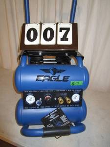 lot 7 image: Eagle Silent Series 5.5 Gallon Air Compressor