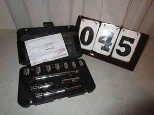 lot 45 image: Power Built 12 pc Socket Set