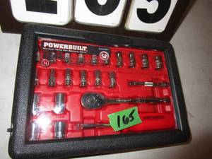 lot 165 image: Powerbuilt  24 pc Socket Set