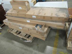 lot 308 image: Retail Steel Display Racking Includes 5 of 5 Boxes