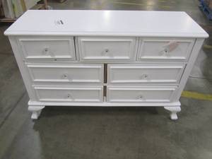 lot 148 image: Picket House Furnishings Jesse Dresser in White JS700DRO