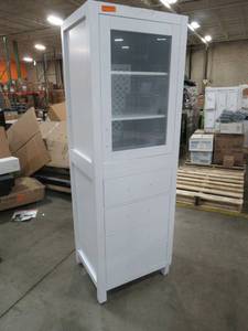 lot 346 image: Wyndham Collection Sheffield 24 in. W x 71-14 in. H x 20 in. D Bathroom Linen Storage Tower Cabinet in White - Broken Front RH Leg.