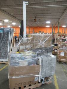 lot 357 image: WHOLESALE MIXED PALLET OF RETURNS - DISHWASHER, SMALL HOUSEWARES AND MORE