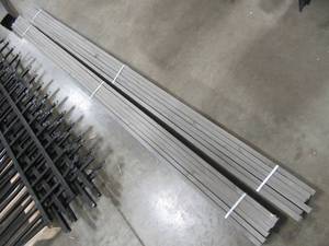 lot 369 image: 12 Barn Wood Grey 78 X 3 12 X 8 Trim Pieces.