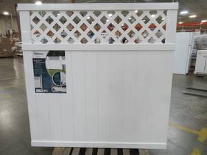 lot 392 image: Freedom 6 X 6 Pre-Assembled Wellington White Vinyl Lattice-top Panel 73013822 - Several small dings on one side.