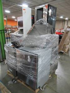 lot 298 image: WHOLESALE MIXED PALLET OF RETURNS - SMALL APPLIANCES