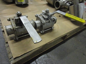 lot 144 image: TWO STAINLESS STEEL TOP FLO MANUAL VALVES
