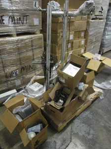 lot 168 image: SQUID INK P2 PILOT PRO INK JET PRINTING SYSTEM COMPONENTS