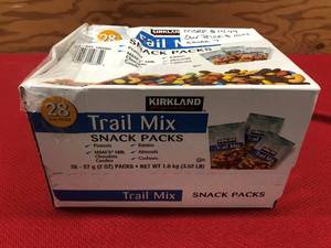 lot 451 image: Kirkland Signature Trail Mix Snack Packs