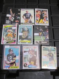 lot 7 image: Terry Bradshaw Cards