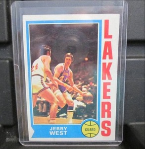 lot 12 image: 1973-74 Topps Jerry West Card