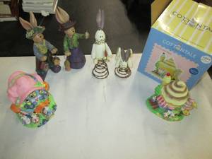 lot 236 image: 2 Cottontale Collection Pieces, 4 Bunny Figurines