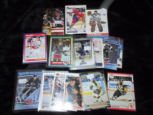 lot 17 image: Hockey Star Cards