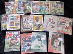 lot 28 image: 25 Wide Receiver Cards