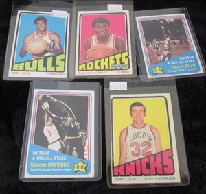 lot 30 image: 1972-73 Topps Baseball Cards