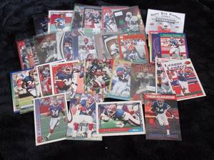 lot 41 image: (40) Thurman Thomas Cards