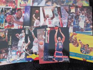 lot 48 image: (50) Alonzo Mourning Cards