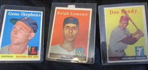 lot 56 image: (3) 1958 Topps Baseball Cards