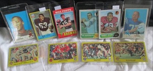 lot 61 image: 1960 & 1970 Football Cards