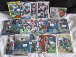 lot 64 image: (20) Barry Sanders Cards