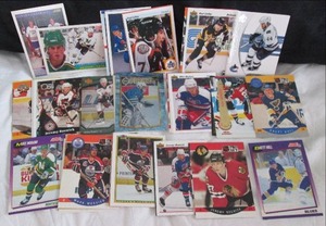 lot 87 image: (50) Hockey Star Cards