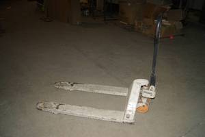 Crown Pallet Jack