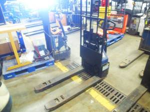 2012 Big Joe Pallet Jack # 9633