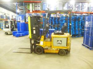 2001 Caterpillar Forklift #9108