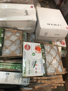 Gaylord full of furnace filters different sizes condition Range from New to fair condition