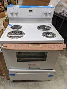 lot 601 image: Frigidaire 30 Electric Range - White (NEW, VERY BEAT UP)