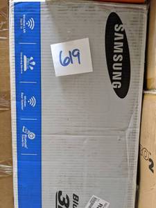 lot 619 image: Samsung 1000-Watt 5.1-Channel Smart 3D Blu-ray Home Theater Sound System with Wi-Fi and Bluetooth