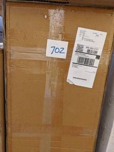 lot 702 image: AVGO 40 Full-Size Electric Guitar Kit with Amplifier