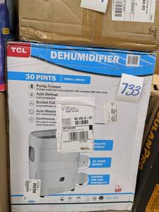 lot 733 image: TCL 30-Pint Dehumidifier