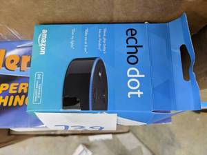 lot 739 image: Amazon Echo Dot - Black
