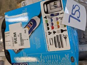 lot 755 image: Wahl 26-Pc. ColorPro Haircutting Kit