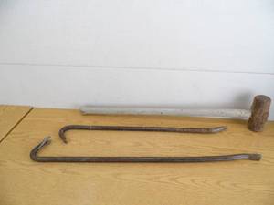 Sledhammer - 2 Pry Bars