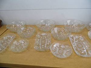 Bowls  - Trays - Tote