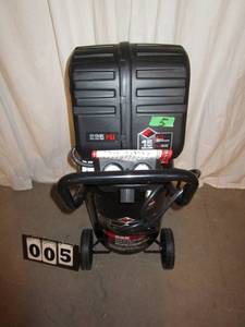 lot 5 image: Black Diamond 15 Gallon Portable Air Compressor