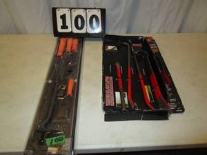 lot 100 image: Jumbo Pry Bars - 2 Sets