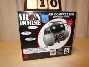 lot 110 image: Iron Horse Air Compressor Kit