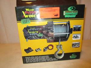 lot 187 image: Wood Power 2000 lb Winch Kit Mossy Oak