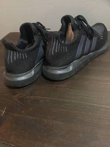 lot 45 image: Adidas Swift Run Mens 12