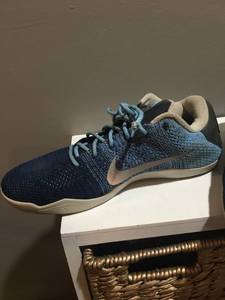 lot 68 image: Kobe 11 Brave Blue Mens 12