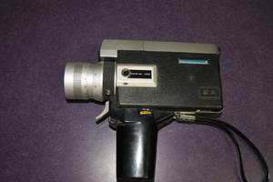lot 26 image: CANON AUTO ZOOM 518 SUPER 8